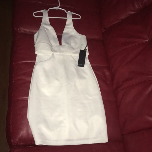 Dress - Picture 2 of 3